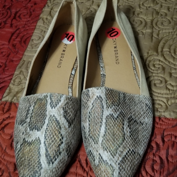 Lucky brand Woman's shoes Size 10 brand new - Picture 2 of 4